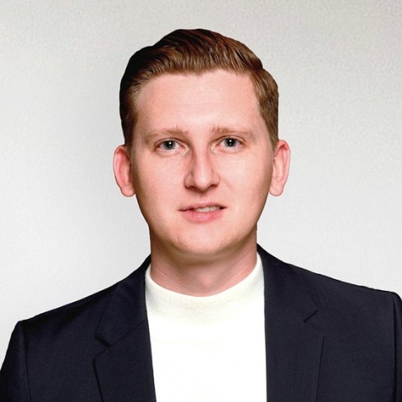 Person Benjamin Woehrl